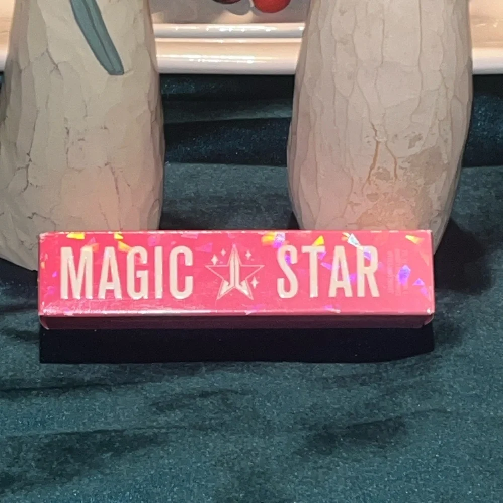 Jeffree Star Magic Star Liquid Concealer C15.25 Tan golden peach brown contour